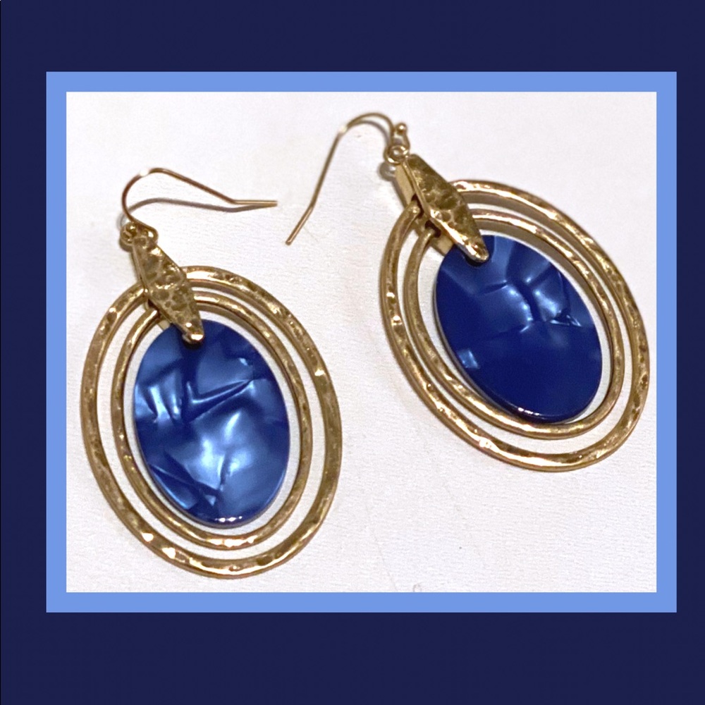 *Blue Resin & Gold-Tone Triple Oval Earrings NWT - Picture 3 of 5